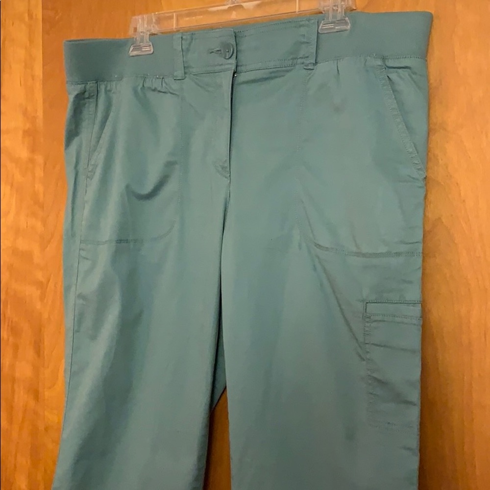 Turquoise Crop Pant - Picture 3 of 8